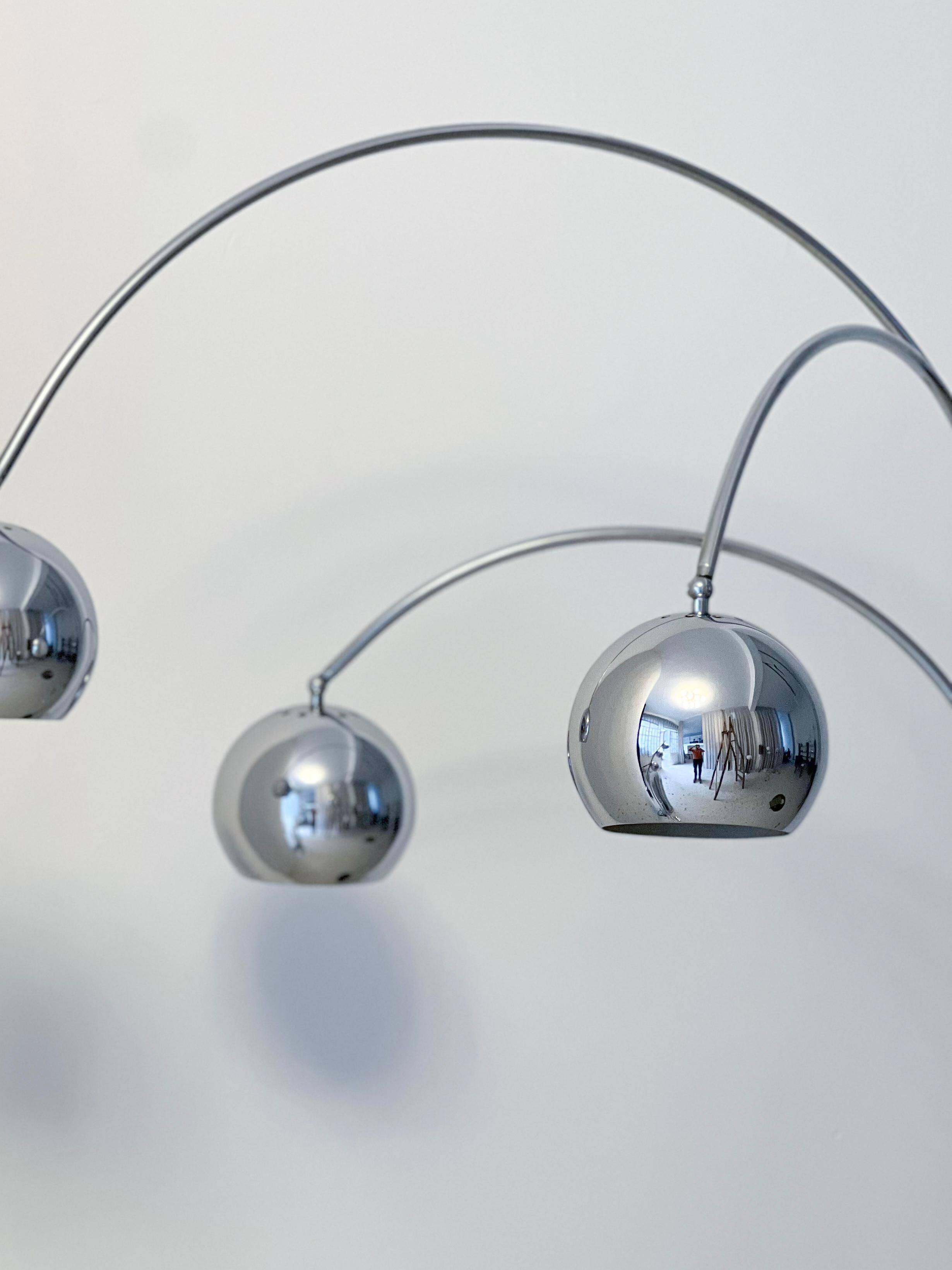 Sculptural Space Age Arco Floor Lamp, Chrome Metal, Three Lights, Reggiani