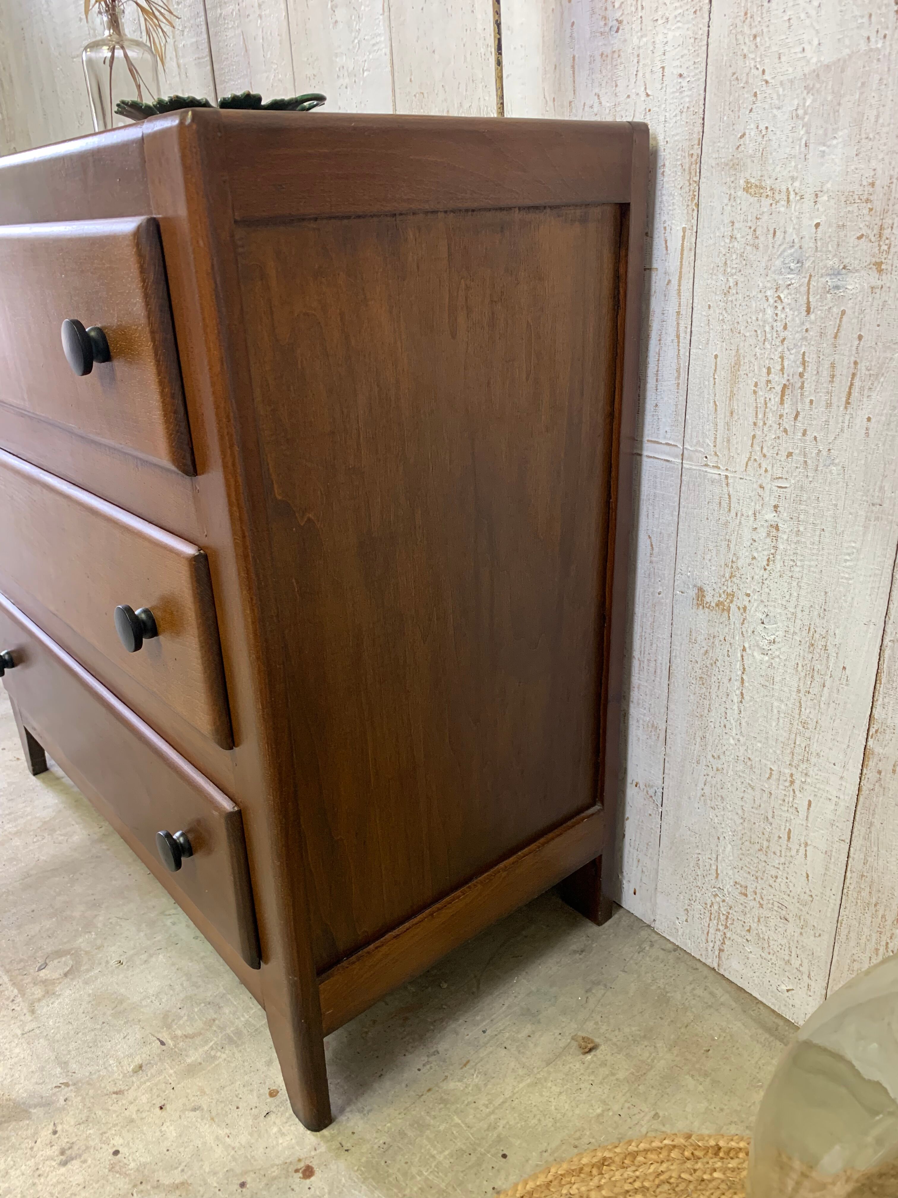 Commode vintage