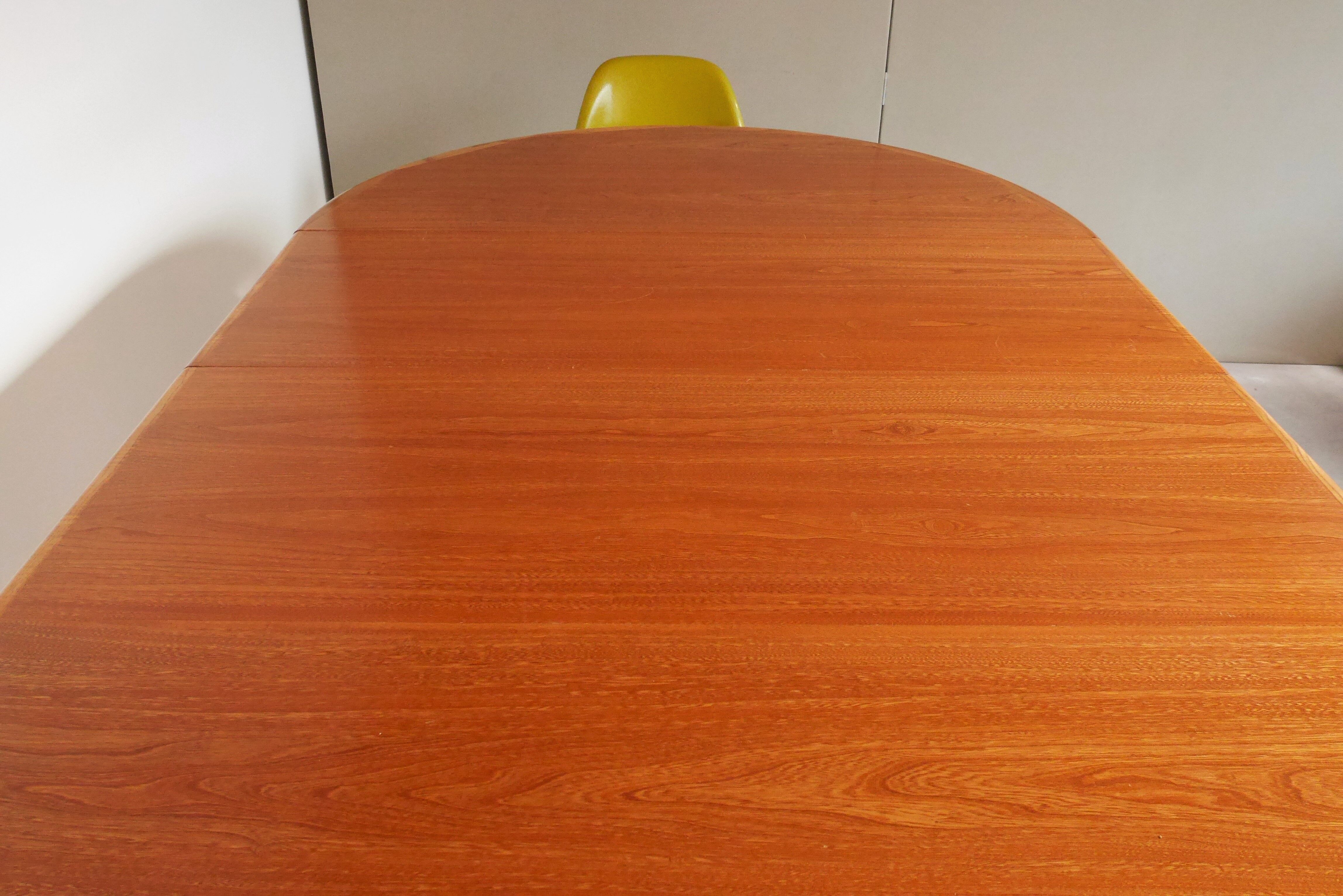 Baumann extension table in 1960s elm