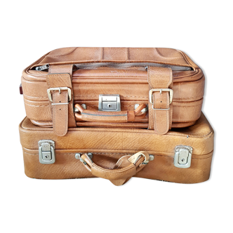 Vintage suitcase set