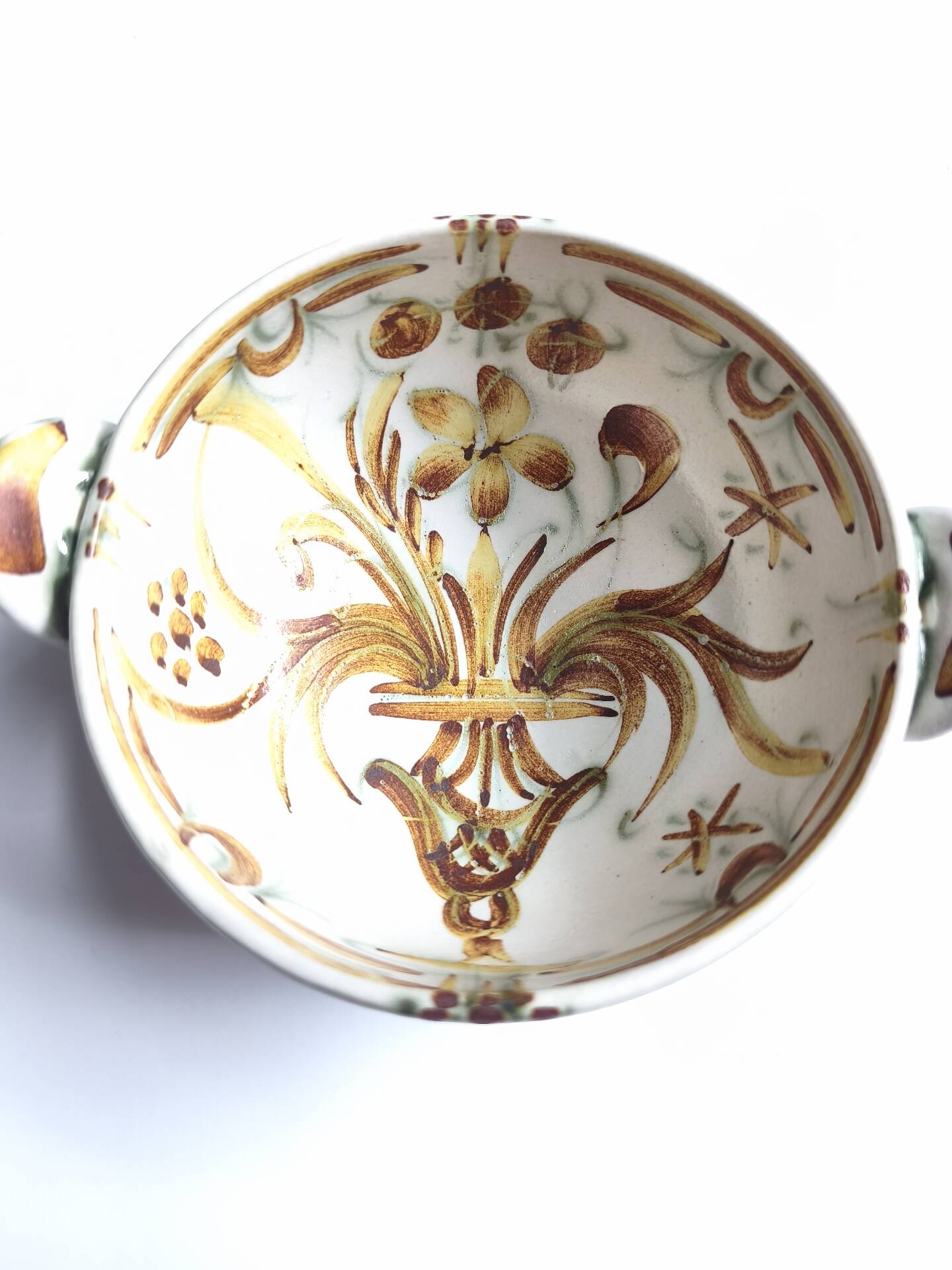 Vintage bowl signed Keraluc Quimper in yellow and green.