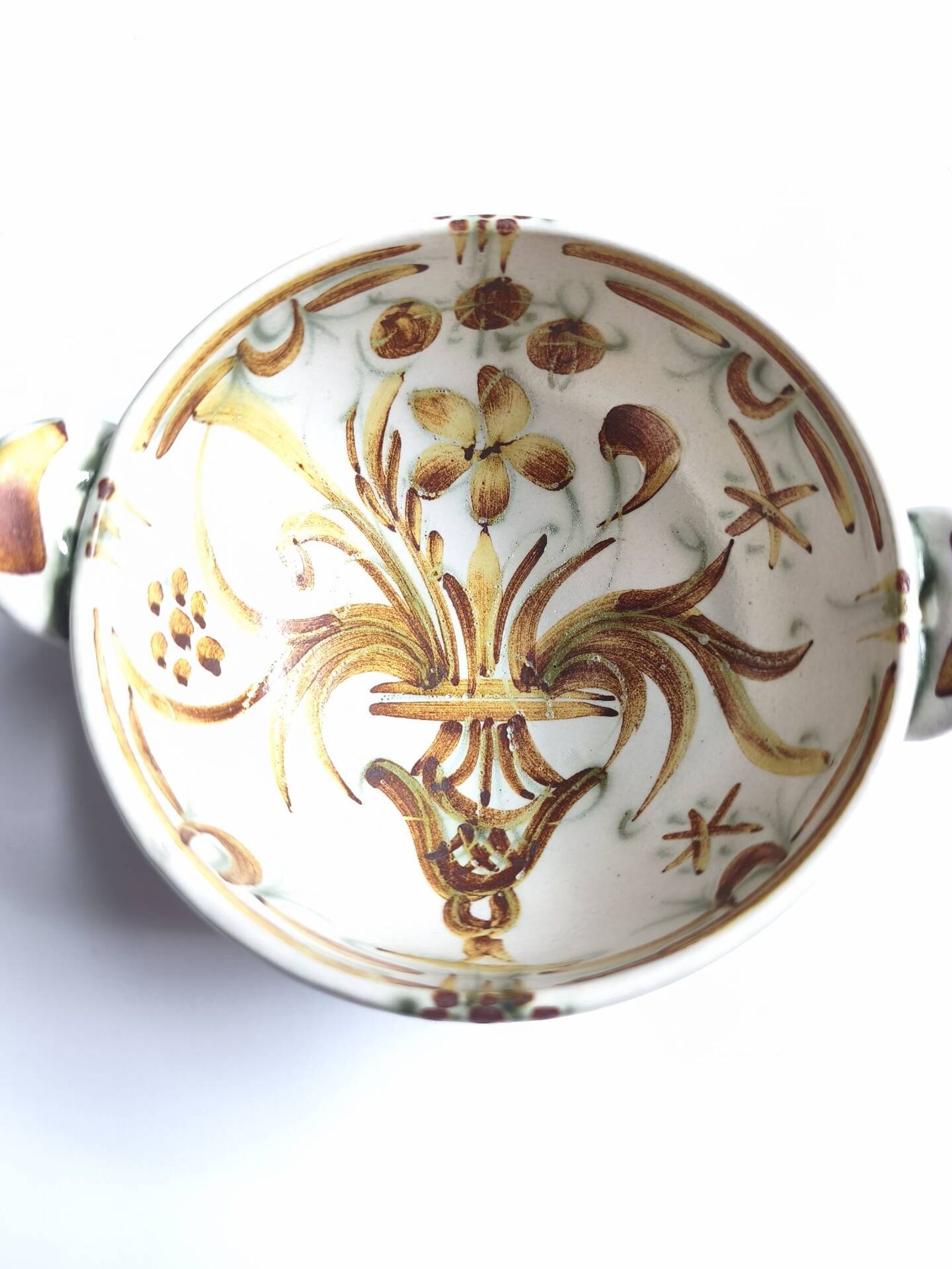 Vintage bowl signed Keraluc Quimper in yellow and green.