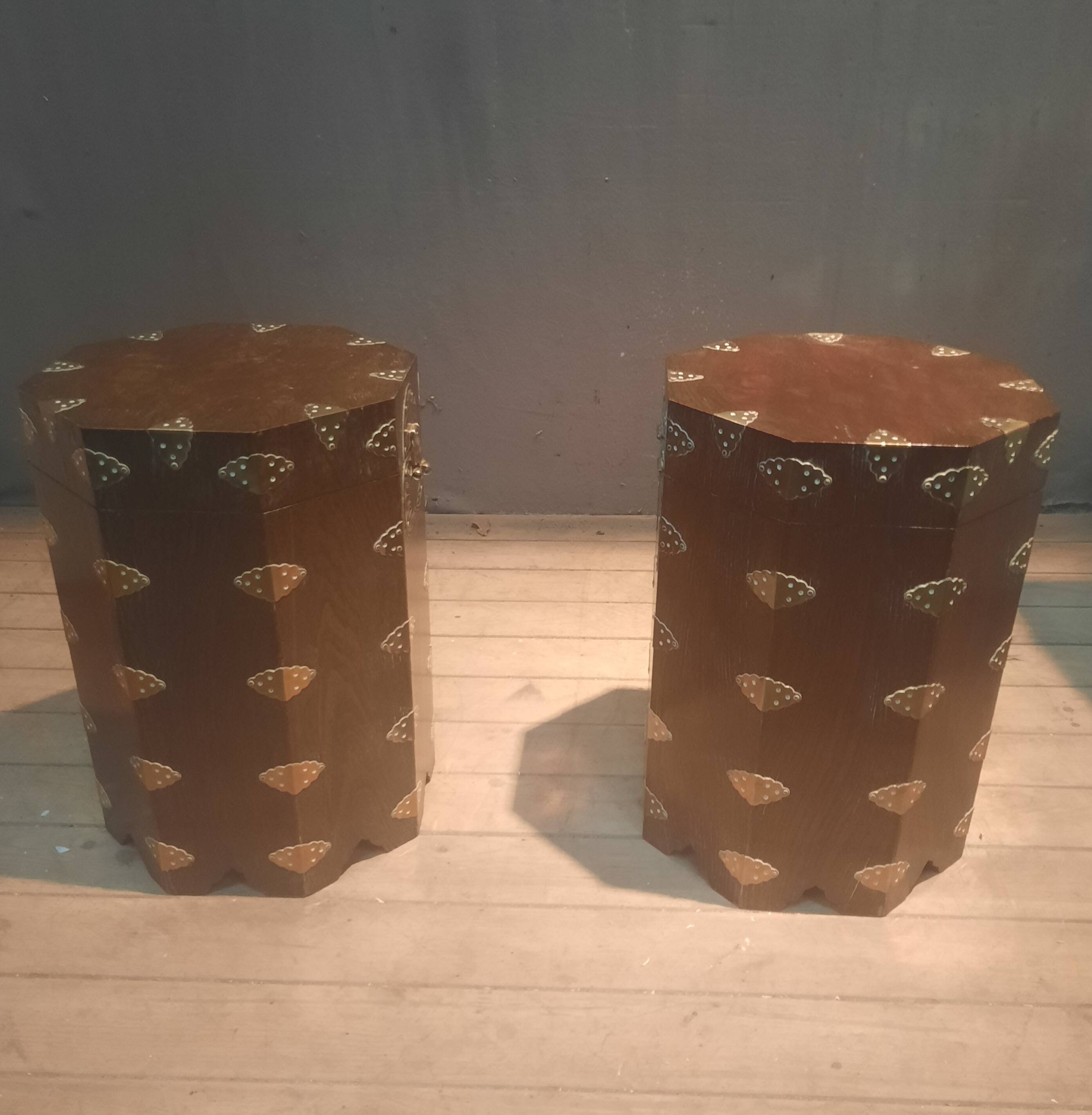 Paire de tabouret coffre octogonal d'extreme orient