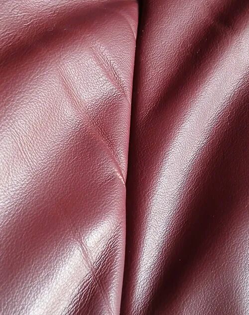 Windsor Ekornes Stressless leather lounge sofa. Norway around 1990.