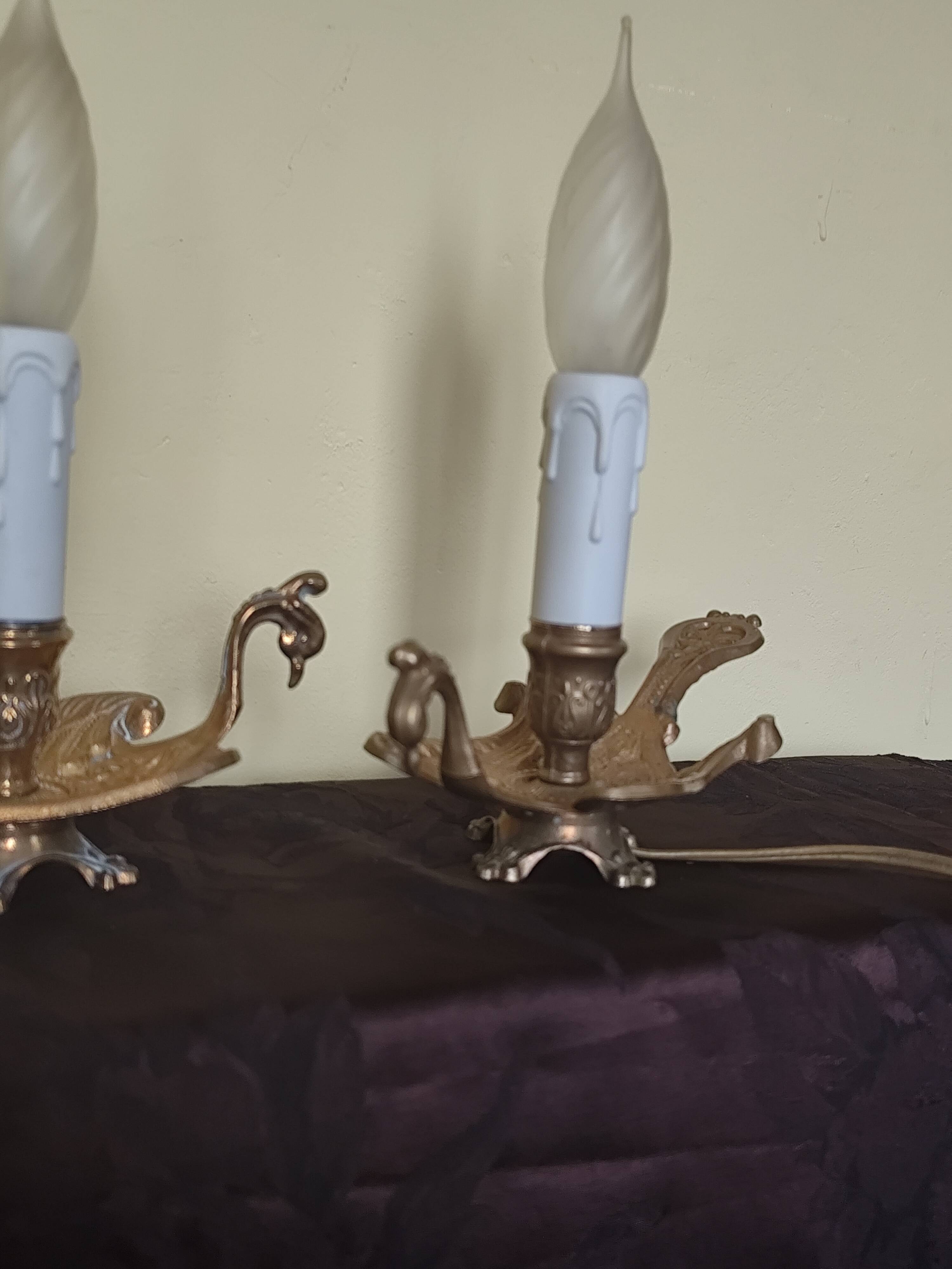 Pair of bedside lamps in chiselled bronze - bird shape -