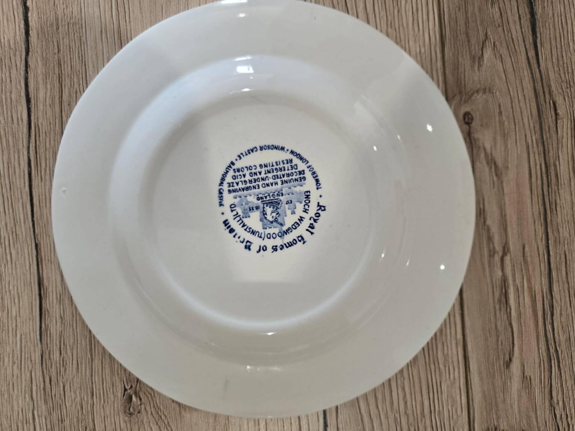 12 Blue Enoch Wedgwood Royal Homes of Britain Soup Plates