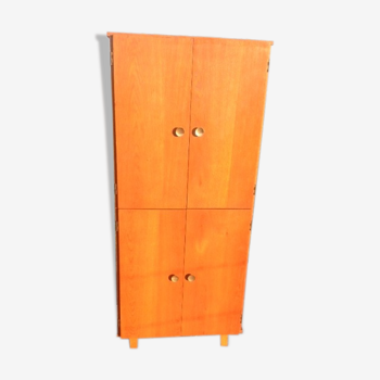 Armoire vintage