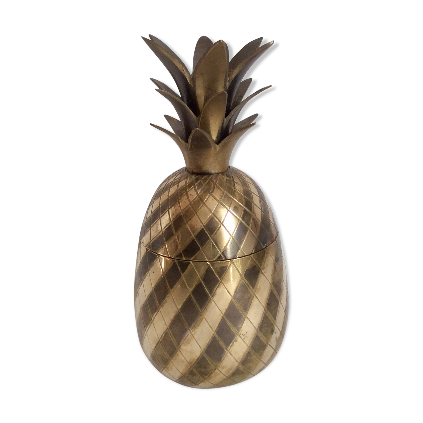 Brass pineapple