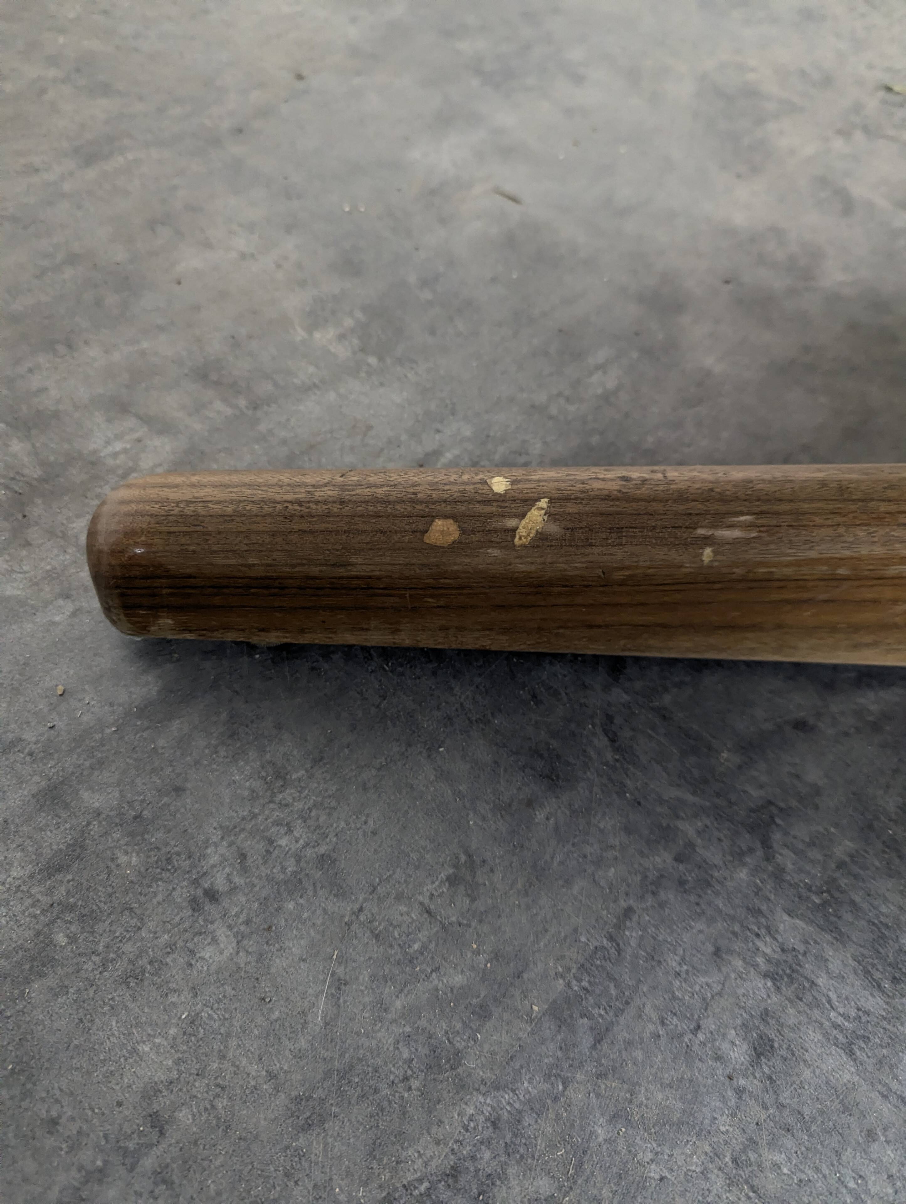 Baumann extensible table without extensions