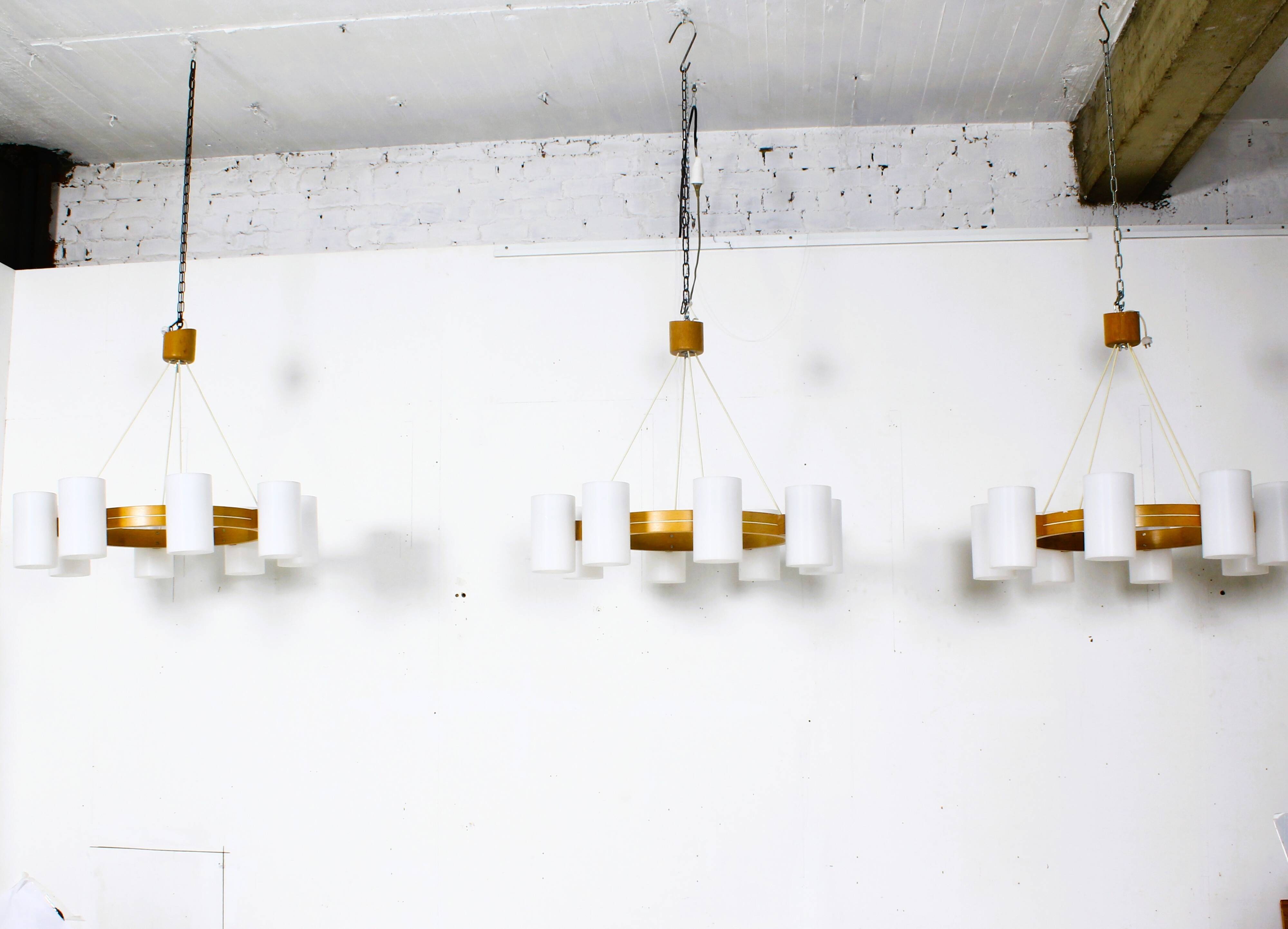 Large Mid-Century Uno & Östen Kristiansson chandelier, by Luxus1960.