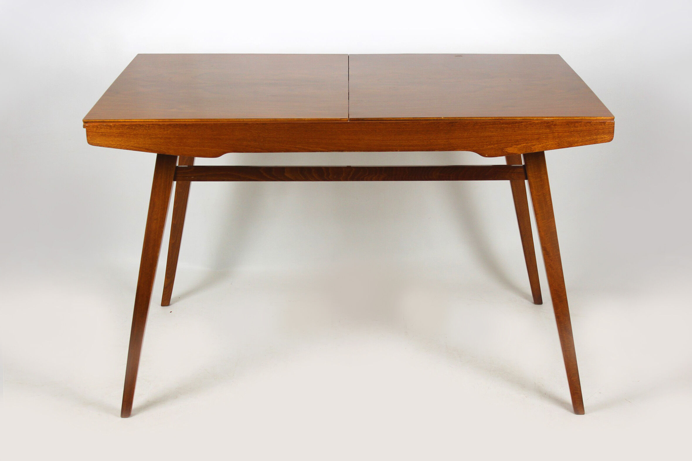 Table from Tatra, 1960