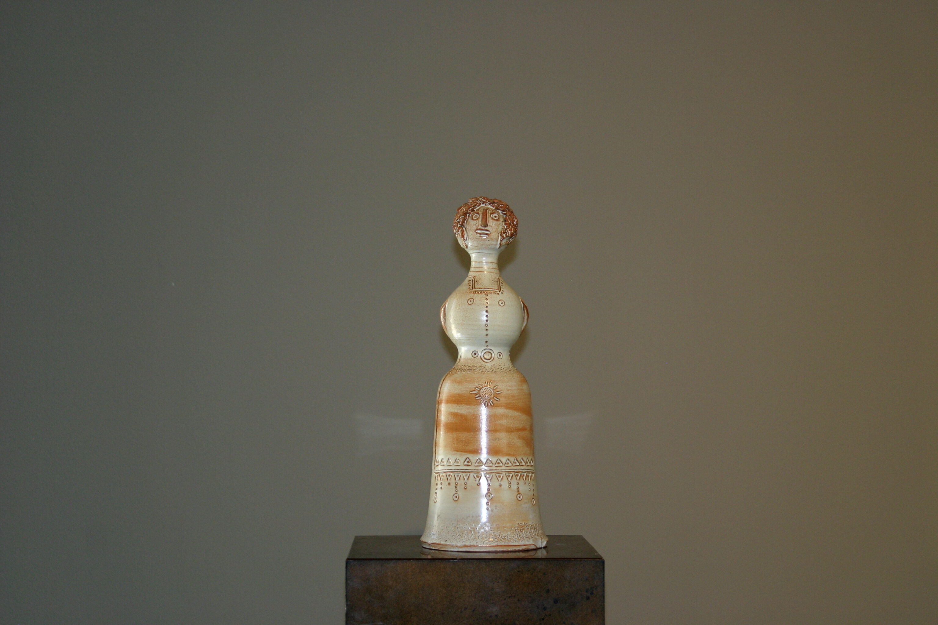 Statuette Woman in ceramic Dieulefit