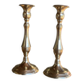 Paire de bougeoirs en laiton
