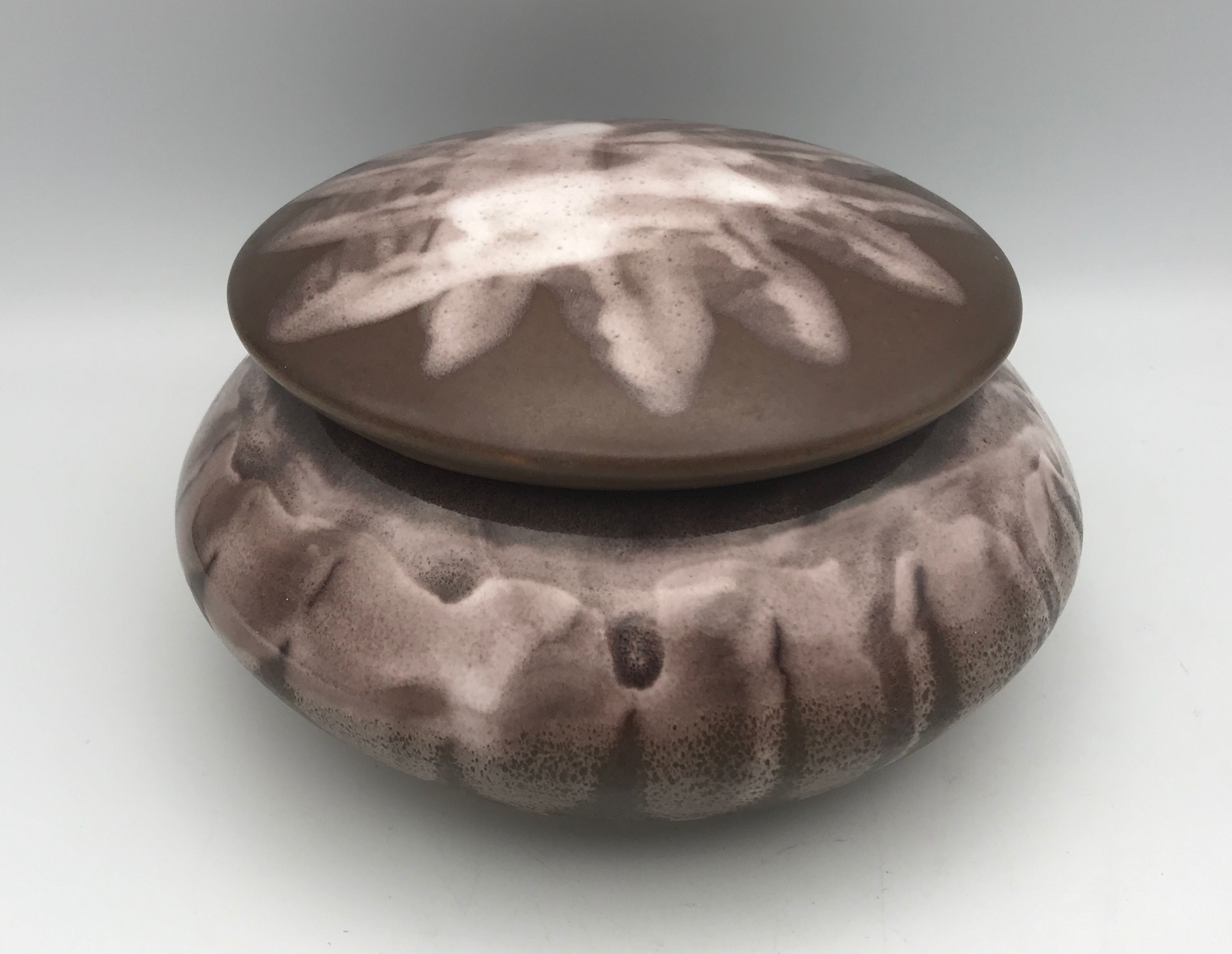 Bonbonnière in porcelain stoneware flamed alphonse mouton - alpho - 16 cm