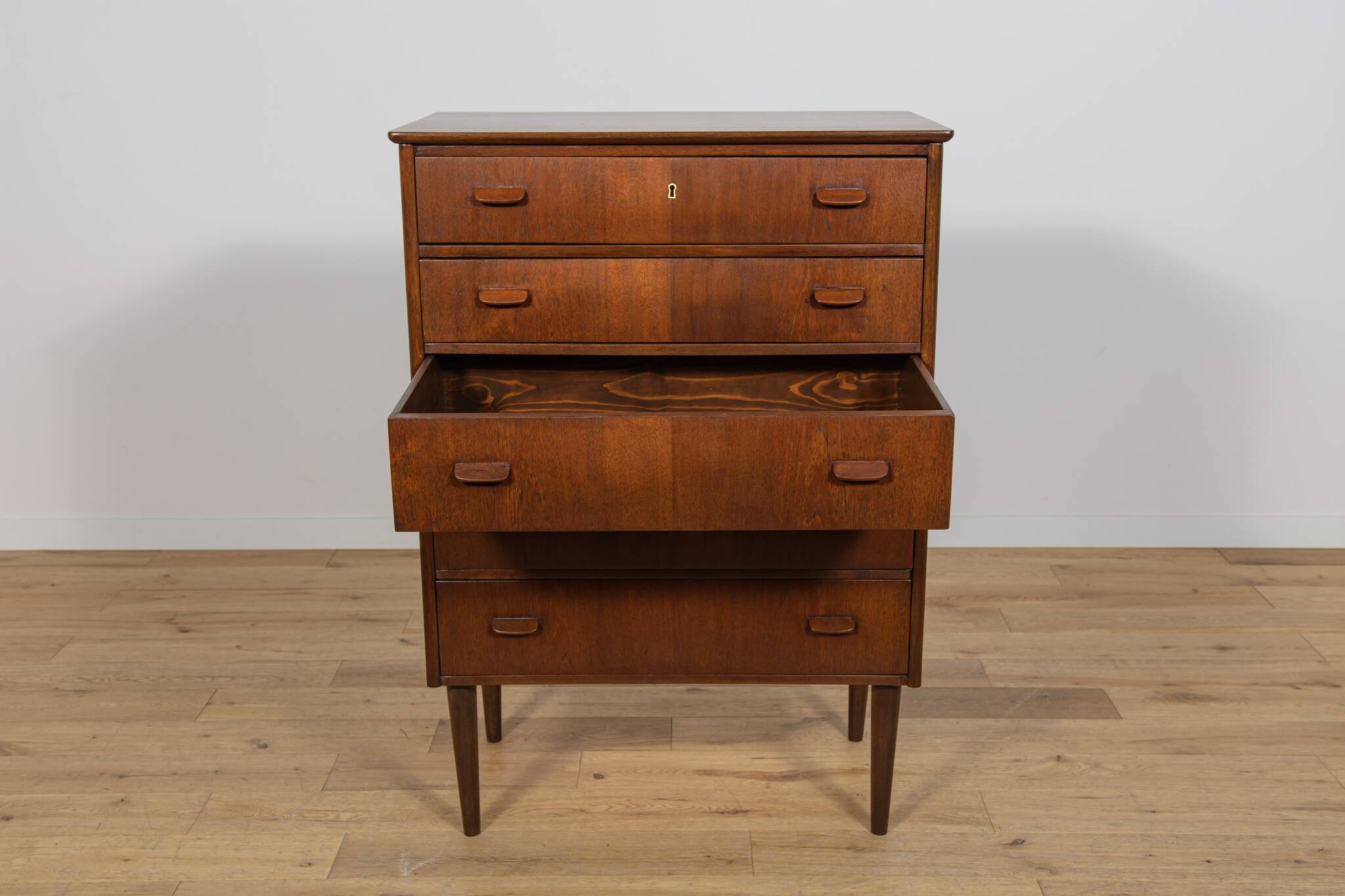 Commode en teck du milieu du siècle, Danemark, années 1960