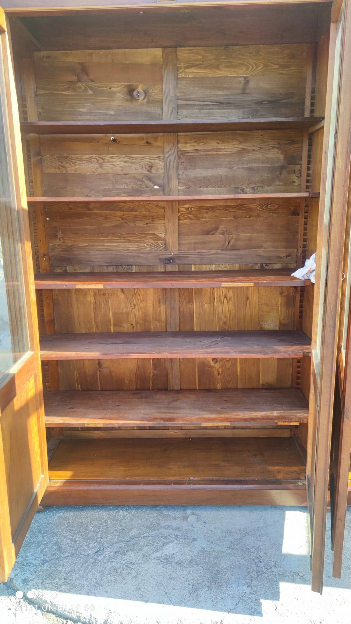 4-door bookcase in solid walnut circa 1880