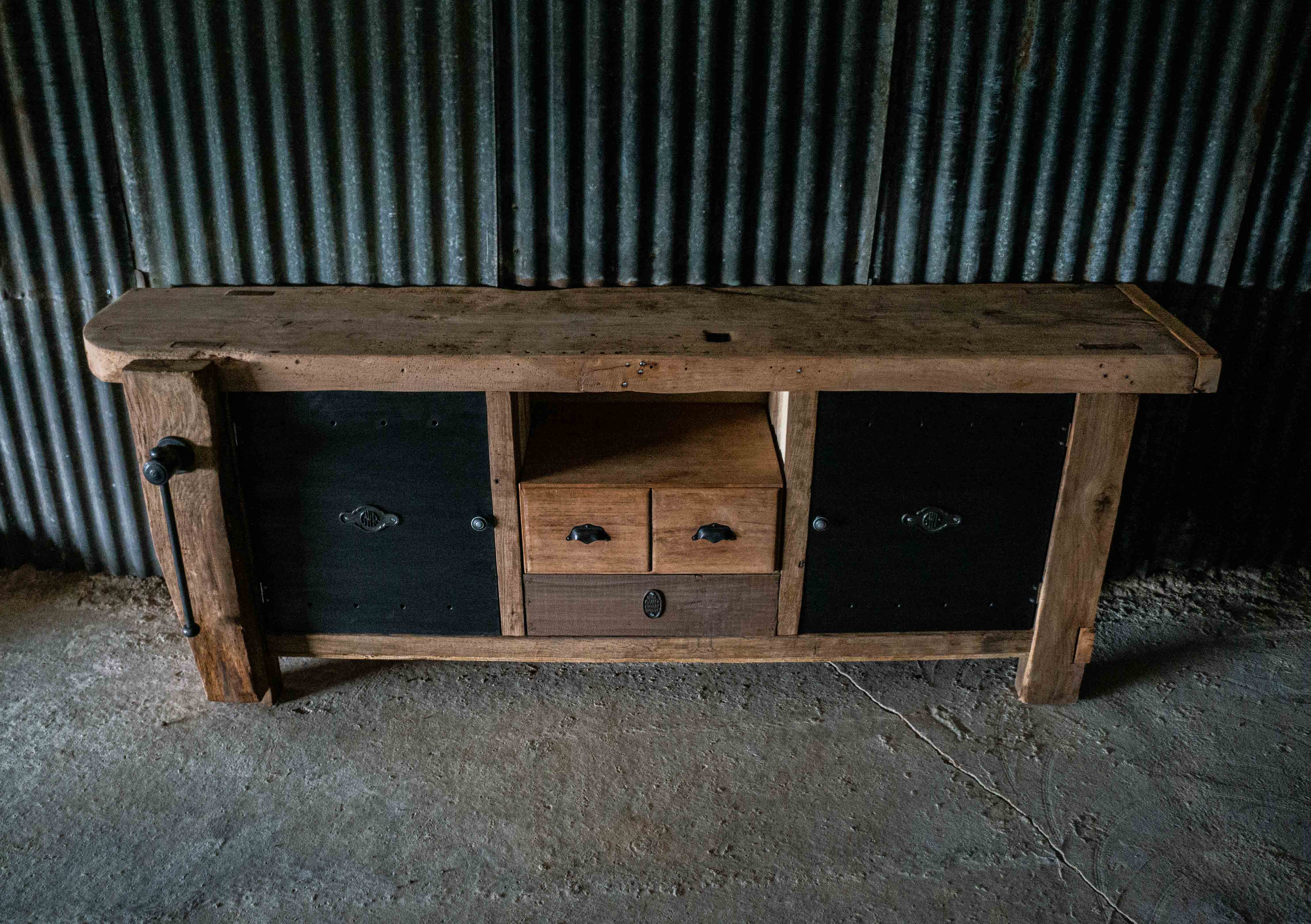 Vieil établi restauré