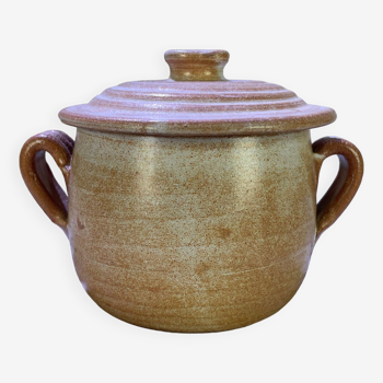 Stoneware pot