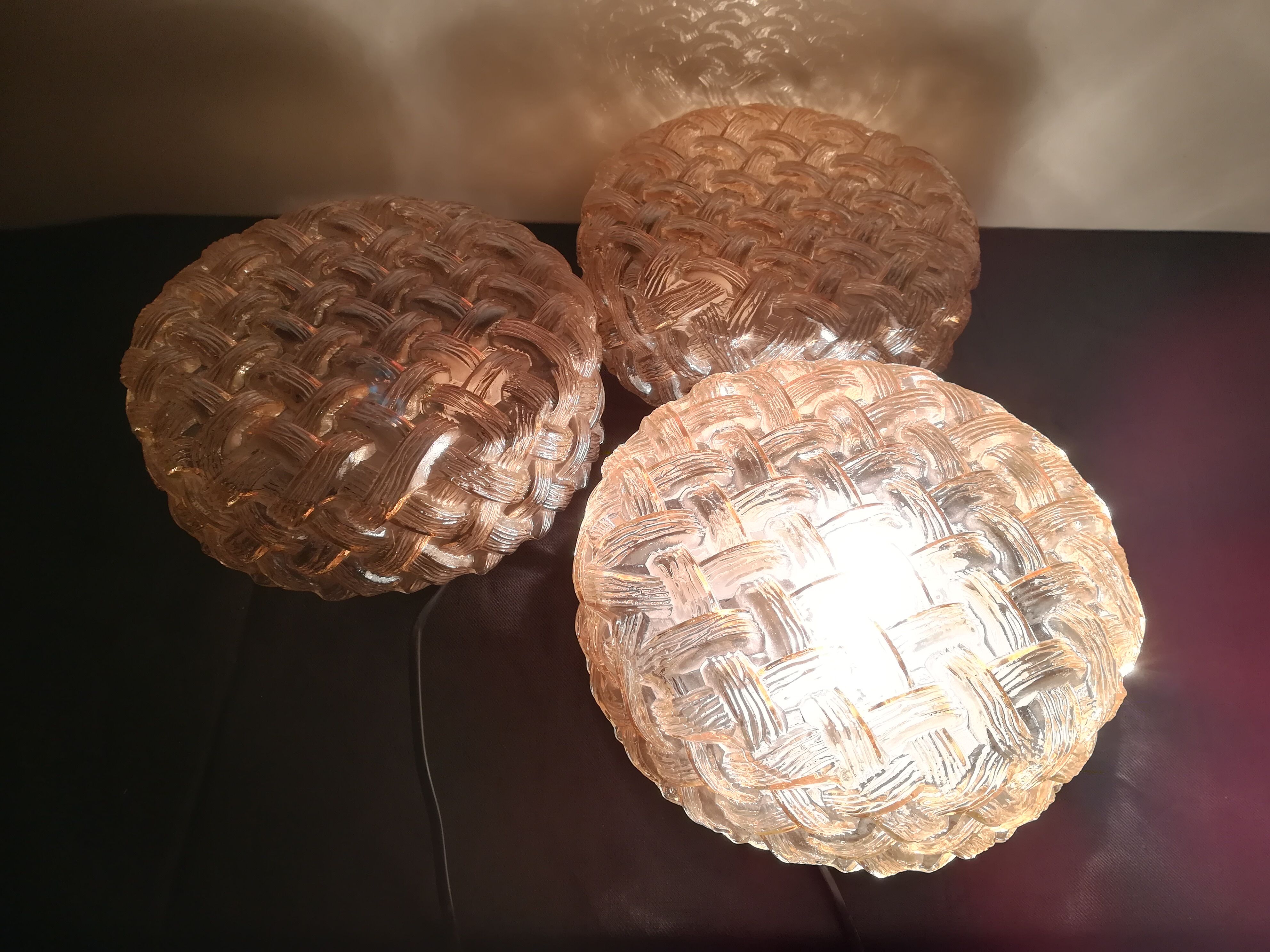 Three plafonniers in verre souffle