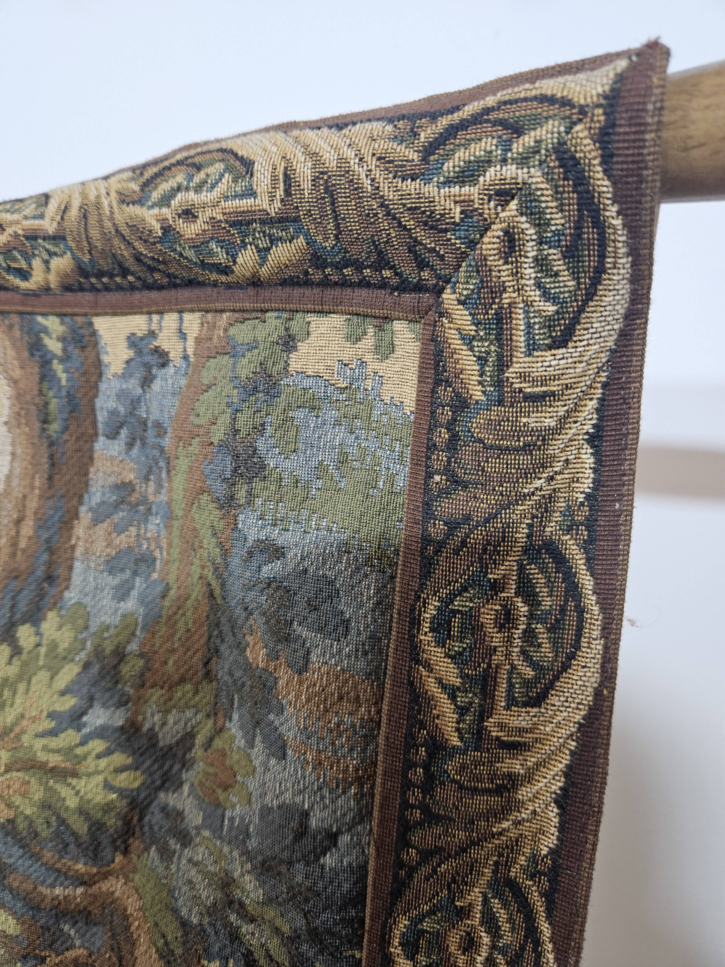 Tapestry Hunting JP Paris