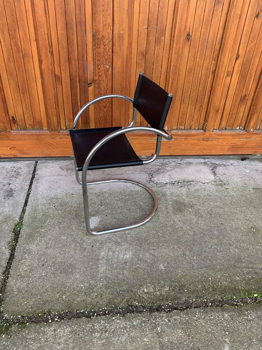 Set of 2 black chrome Bauhaus chairs in tubular steel - Italian design from the 1970s.