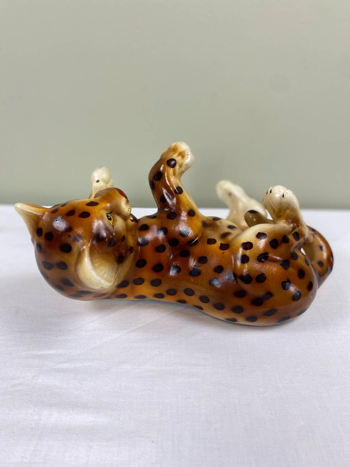 Ceramic leopard