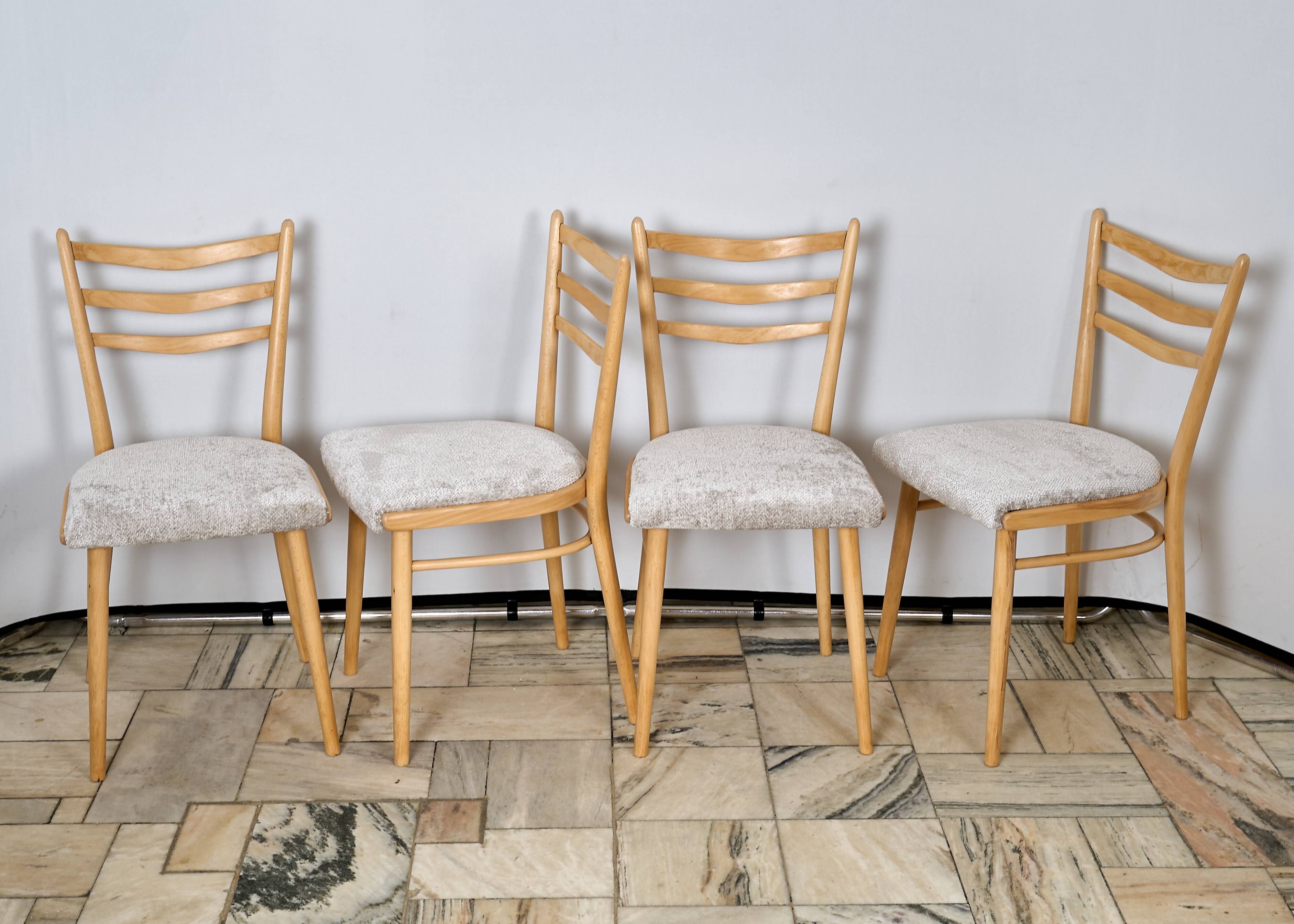 Ensemble de quatre chaises TON Tchécoslovaquie années 1960