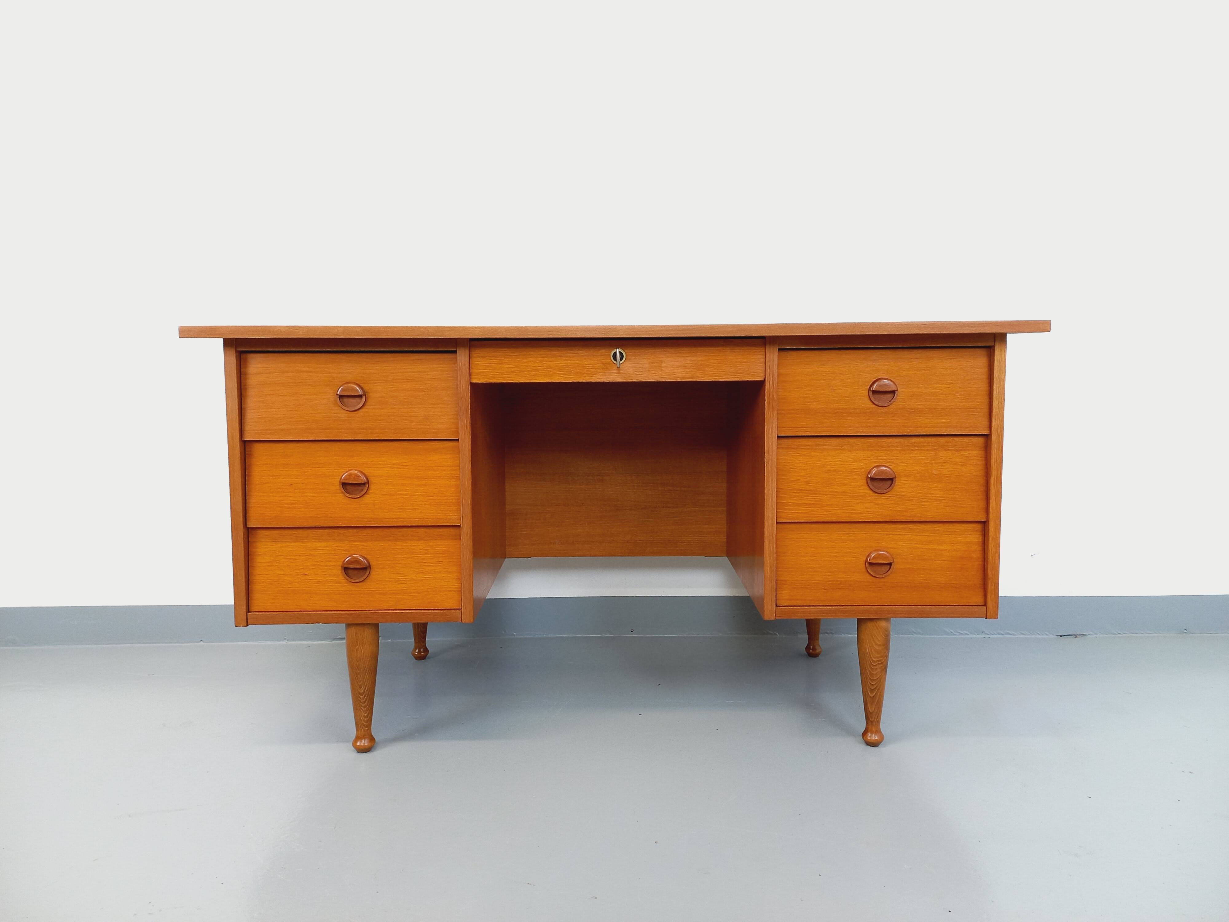Vintage Scandinavian style executive desk in teak from the 60s