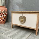 Vintage toy chest with removable heart