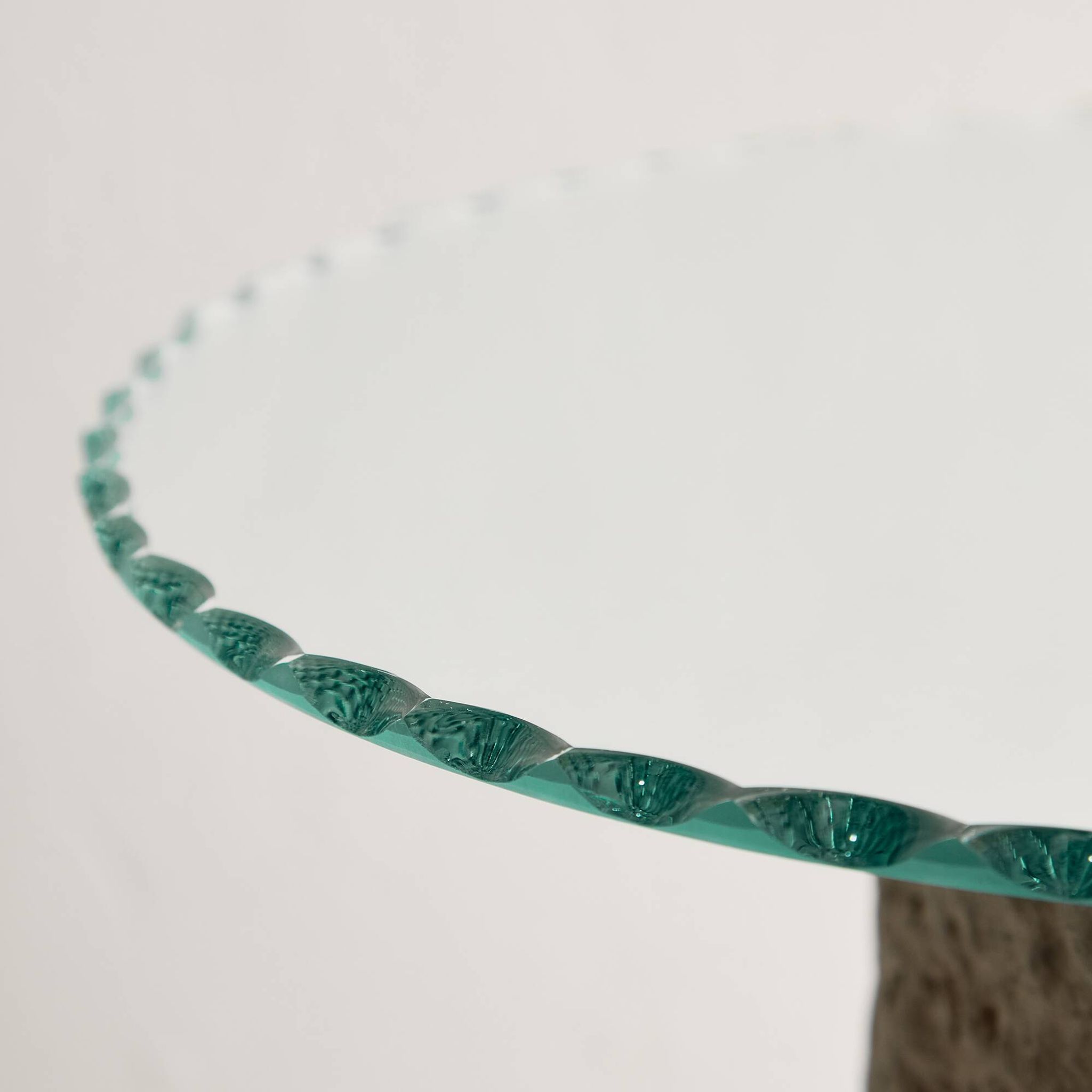 Round mirror