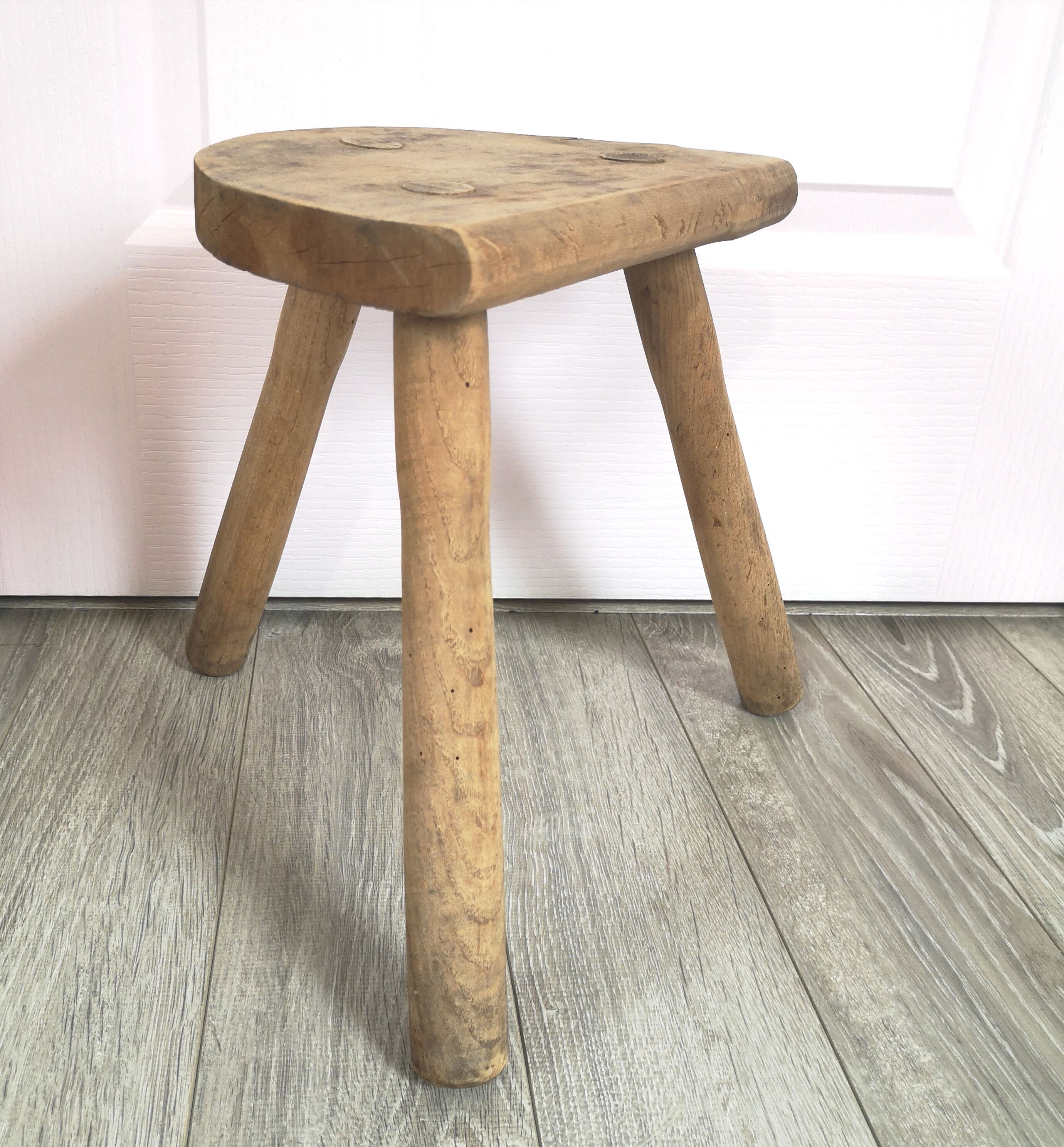 Tripod tabouret