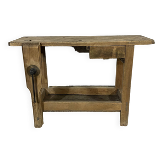 Carpenter's workbench