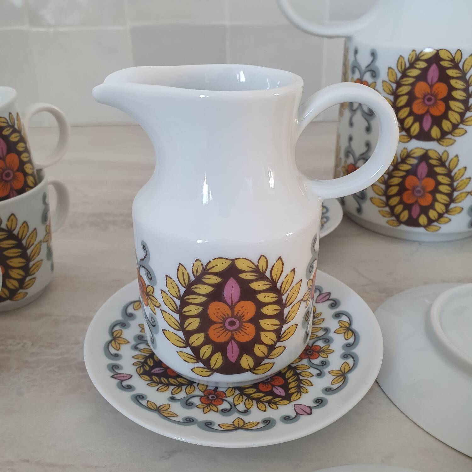 Vintage retro pattern coffee tea set