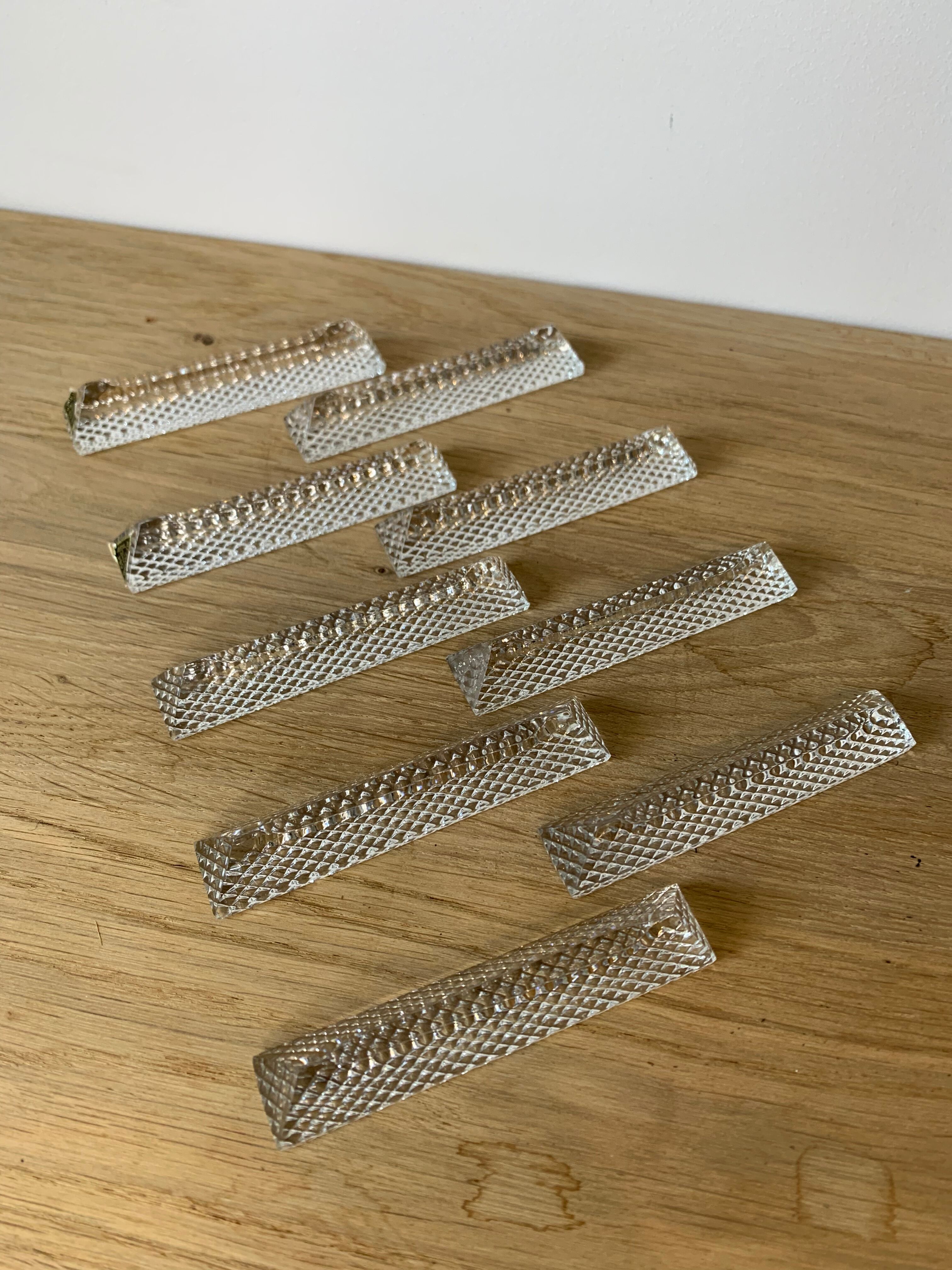 Set of crystal knife holders