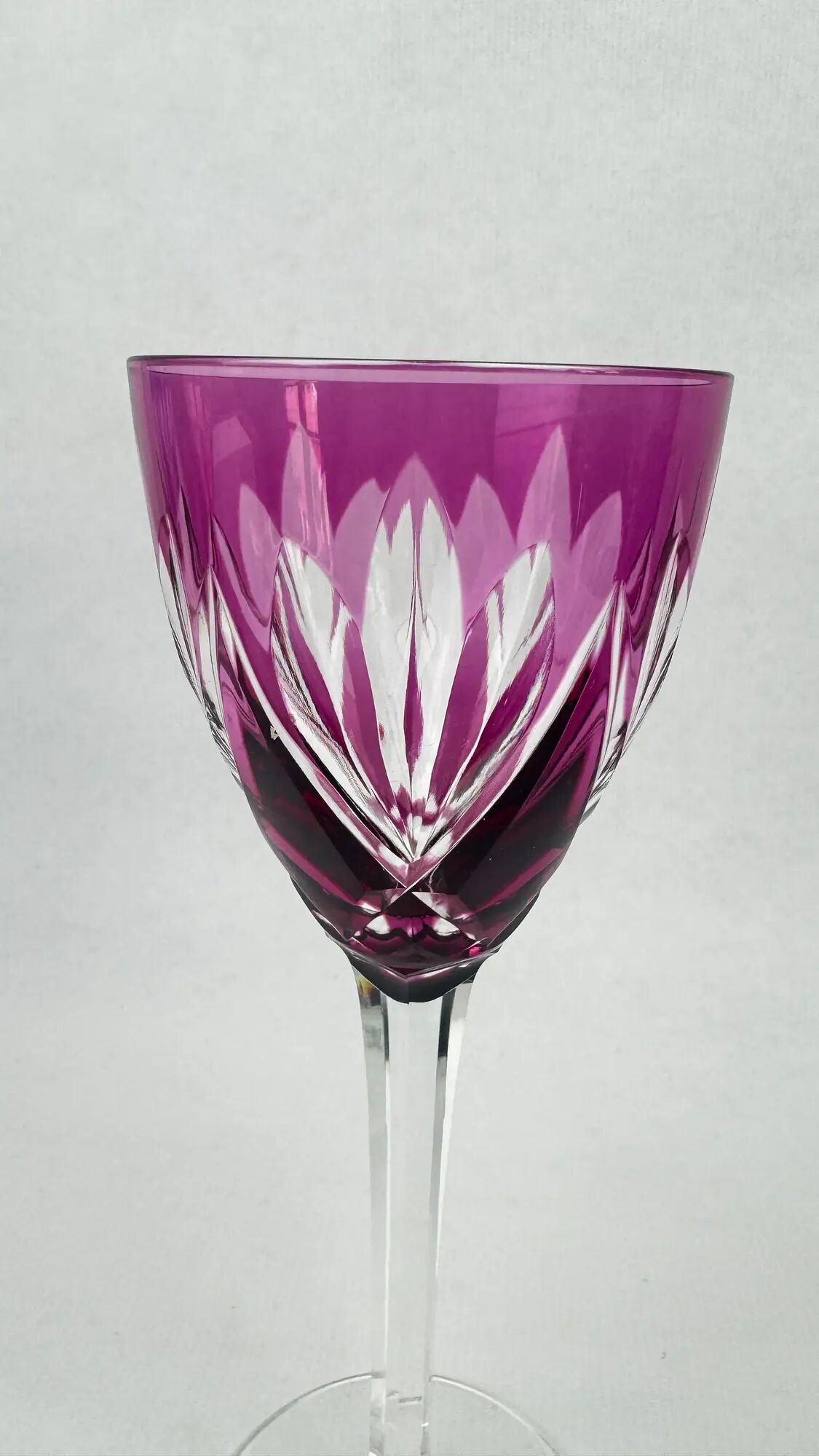 Saint-Louis, 6 verres modèle Monaco en cristal de couleur, 21,5 cm