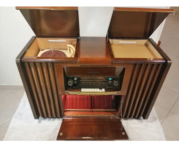 3D sound grundig hifi furniture with platinum