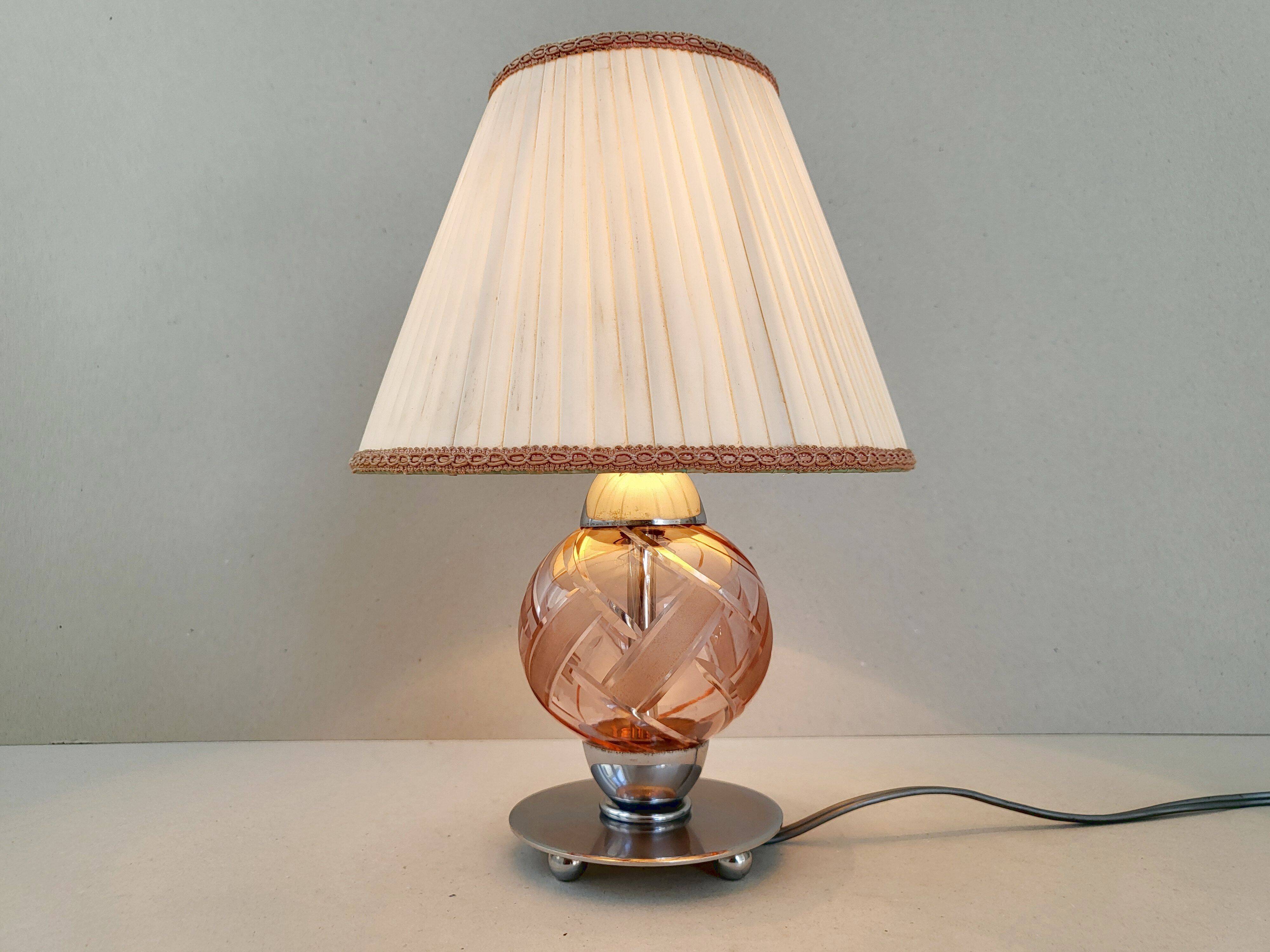 Vintage 1950 art deco style lamp