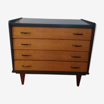 Vintage chest of drawers