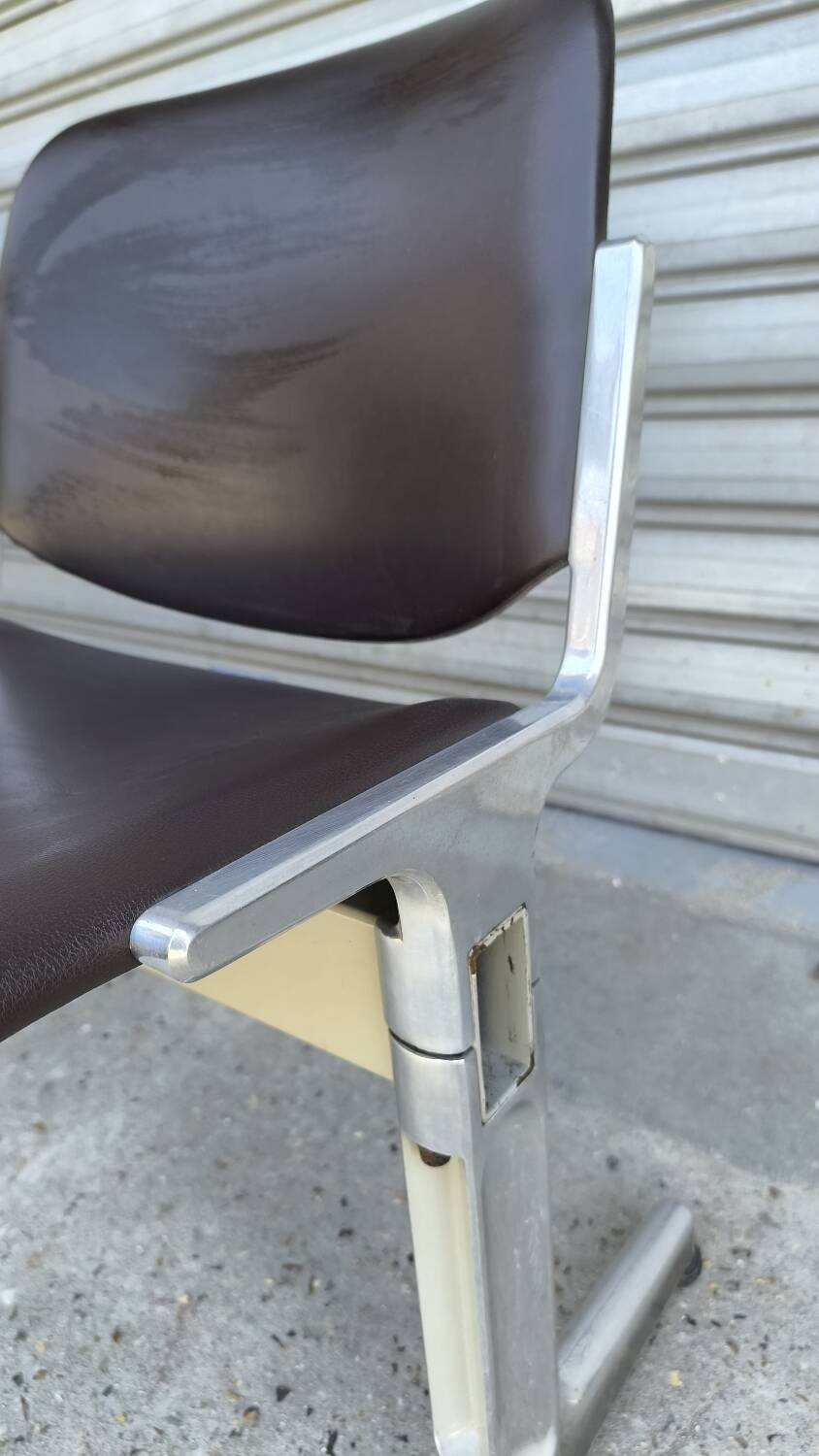 Giancarlo Pirelli bench Castelli model for anonima