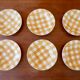 6 hollow plates with yellow and white checkered