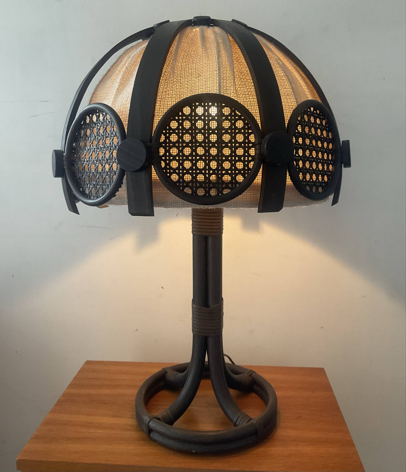Vintage lamp in rattan, caning and jute fabric from the 1970s.