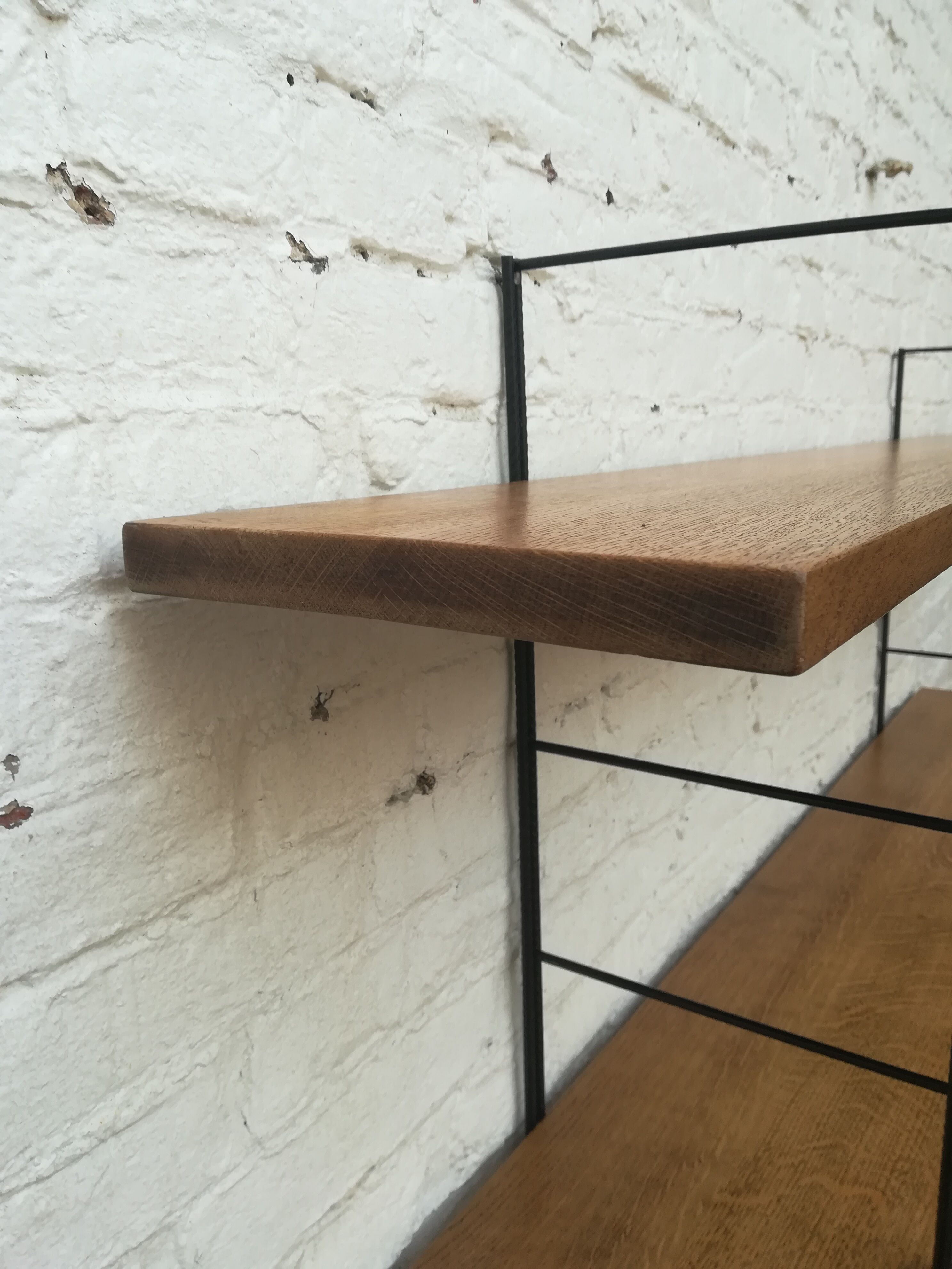 Wall shelf
