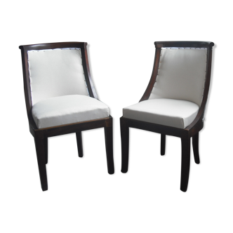 2 Trimmed armchairs