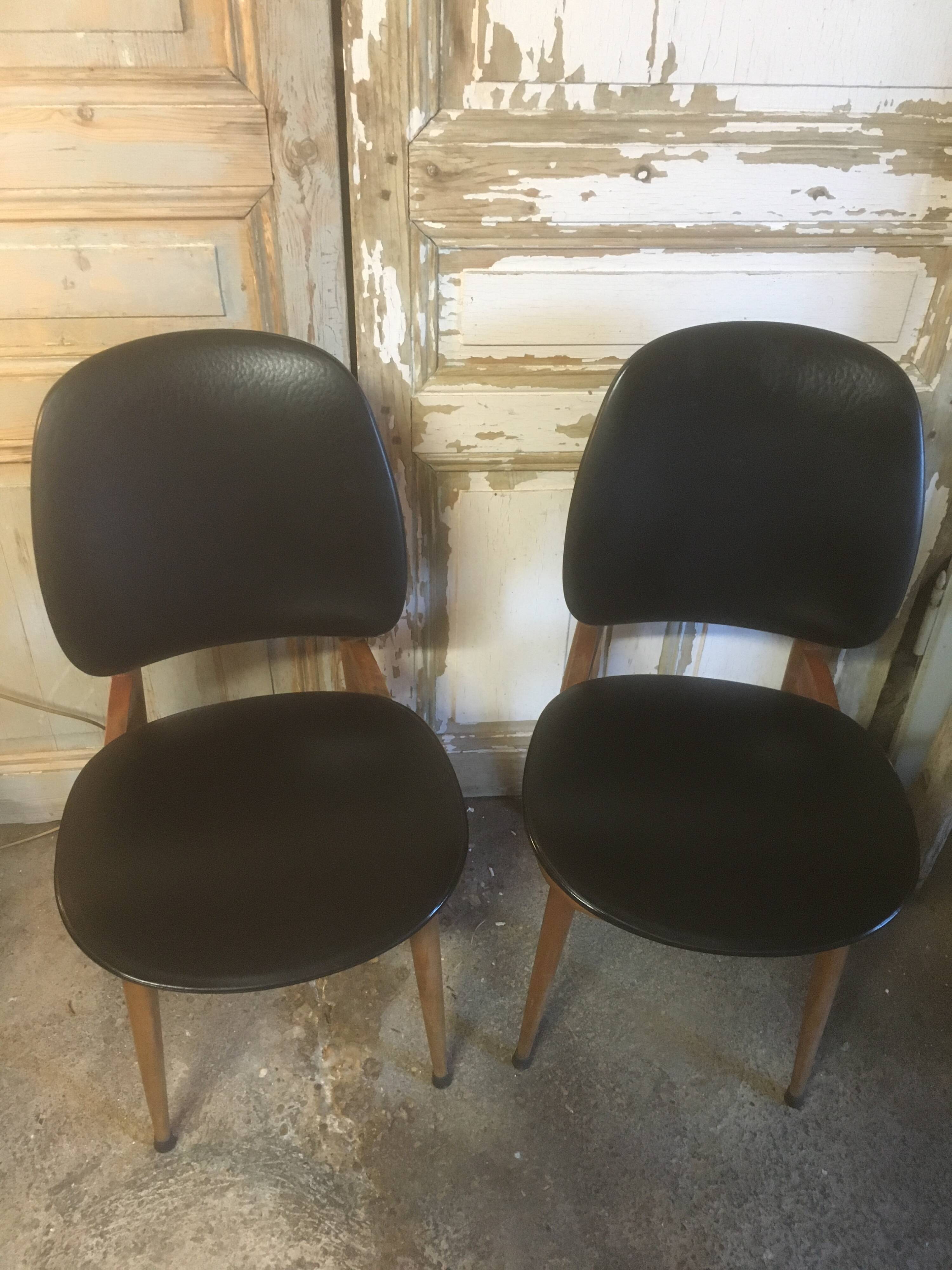 Pair of Pegase chairs by Baumann 1960