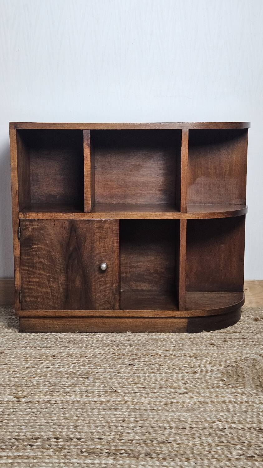 Low walnut Art Deco furniture