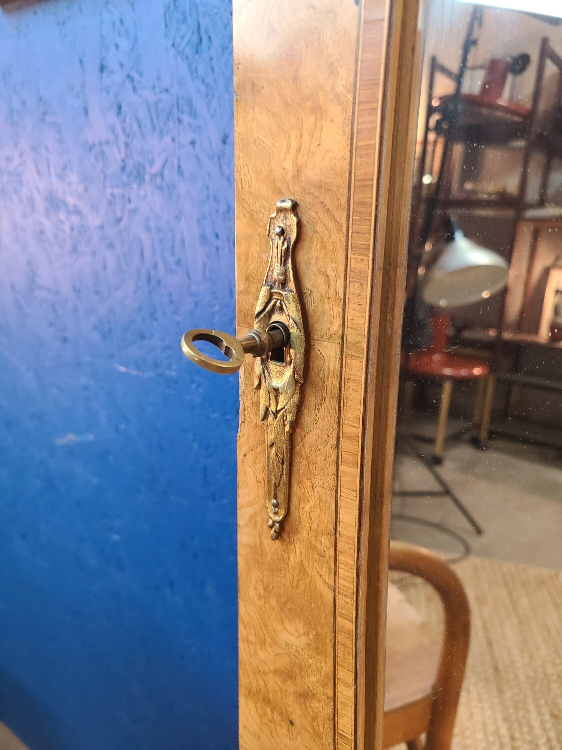 Miroir vintage géant bois clair miroir ovale 1920