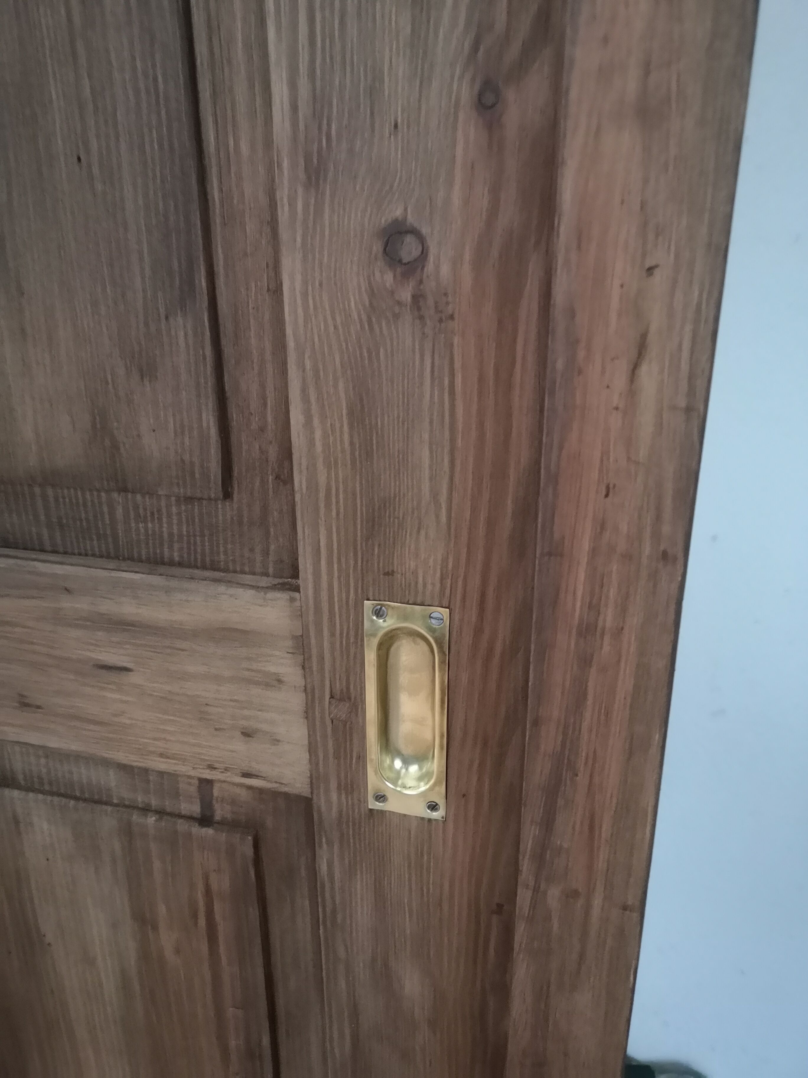 Fir craft furniture with 4 sliding doors