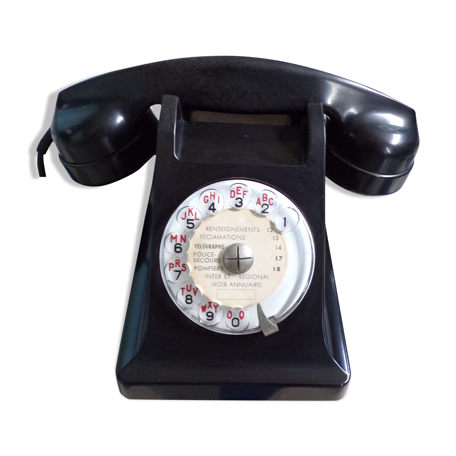 Vintage phone with Bakelite dial