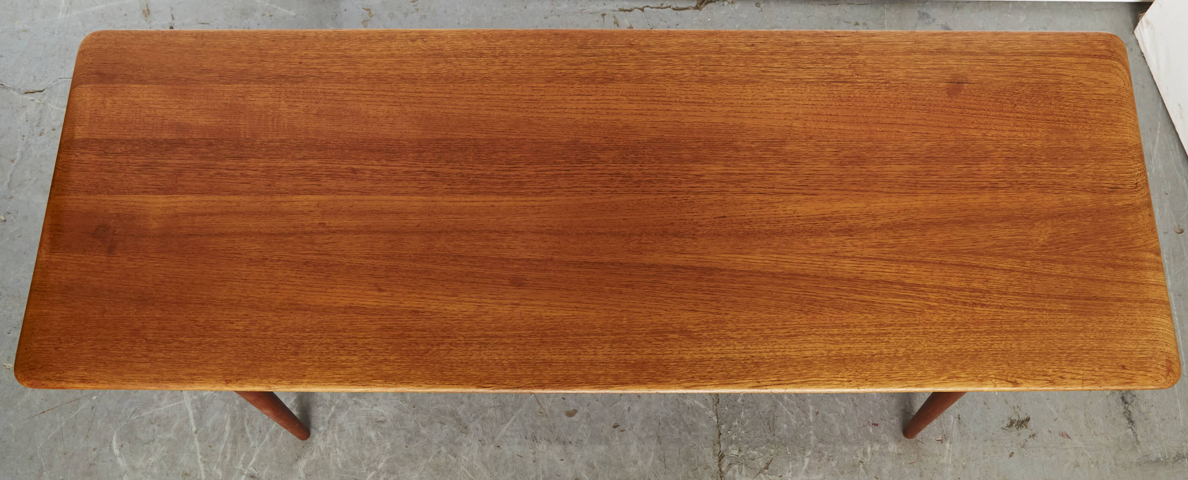 Peter Hvidt & Orla Mølgaard-Nielsen FD156 coffee table for France & Søn