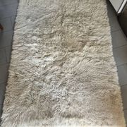 Large vintage carpet 100% pure wool Flokati with long pile from the 60s-70s.